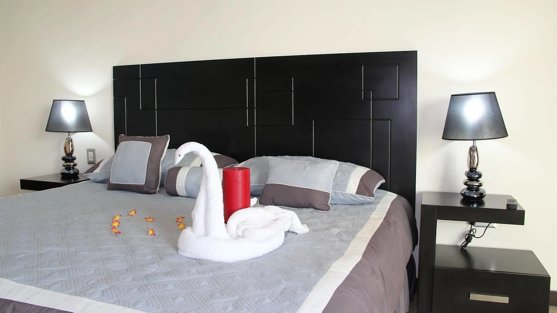 Condoplaza San Pedro Playa del Carmen 0*,
